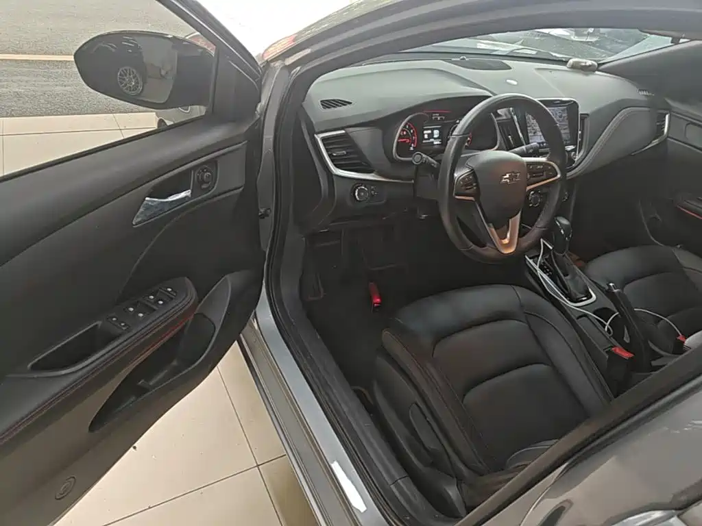 Chevrolet Monza — миниатюра 16