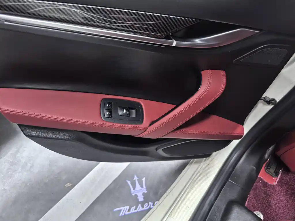 Maserati Ghibli — миниатюра 8