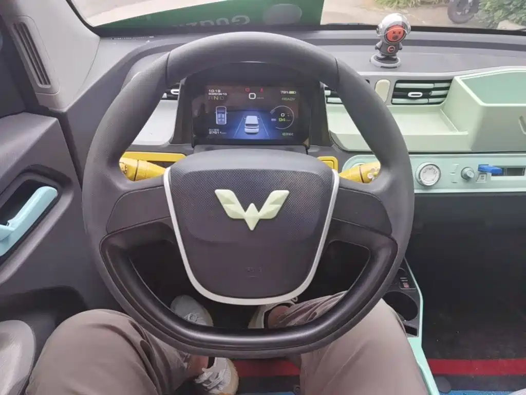 Wuling MINIEV — миниатюра 11