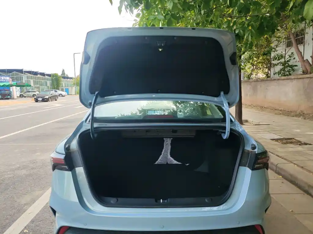 Geely Binrui — миниатюра 19