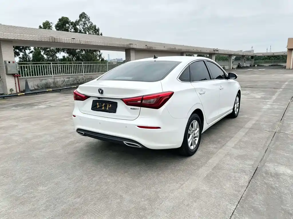 Changan Eado — миниатюра 7