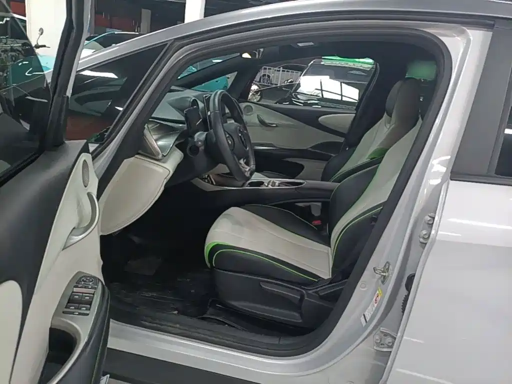 BYD Dolphin — миниатюра 16