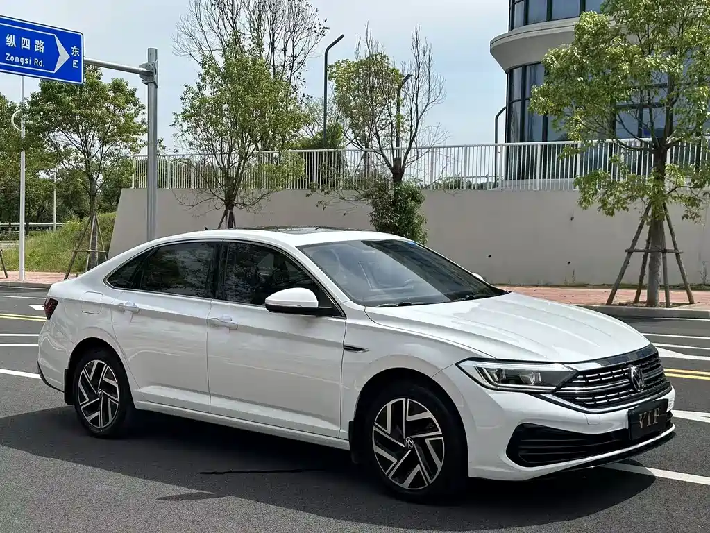 Volkswagen Sagitar — миниатюра 3