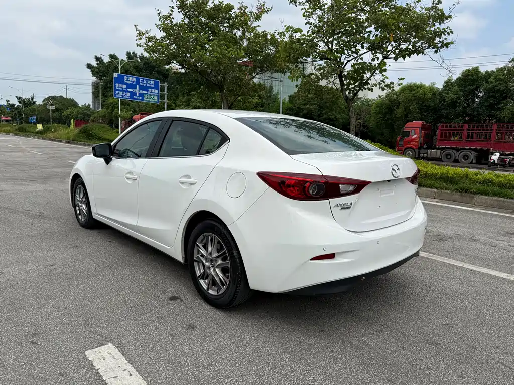 Mazda 3 Axela — миниатюра 6