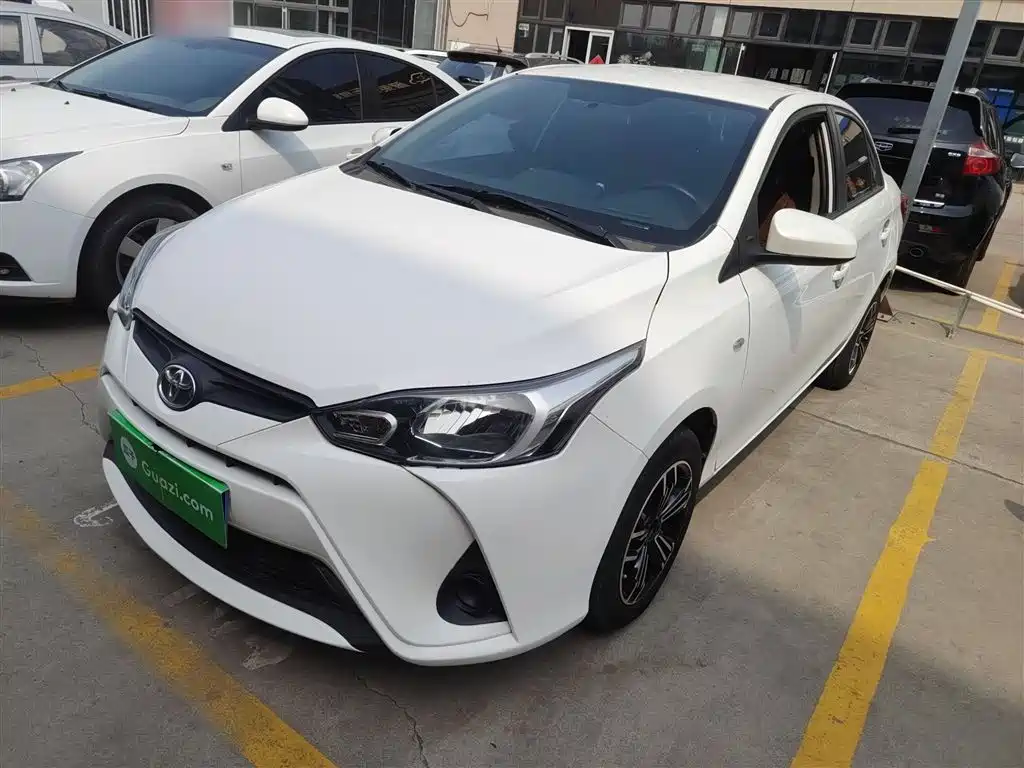 Toyota Yaris L 2019