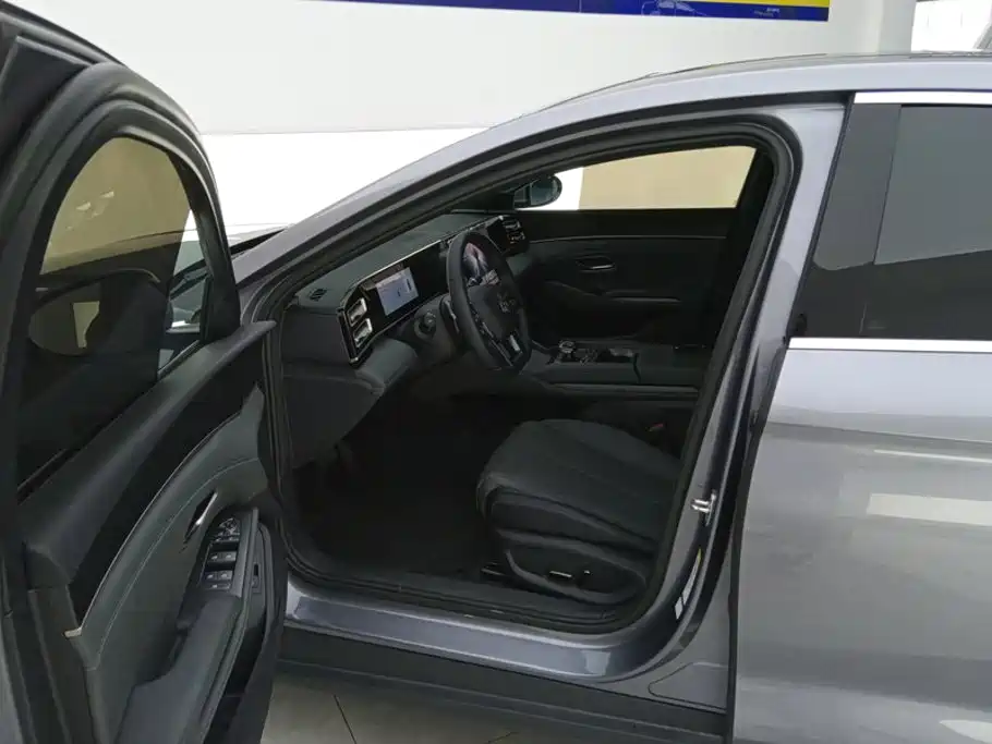 BYD Qin L — миниатюра 9