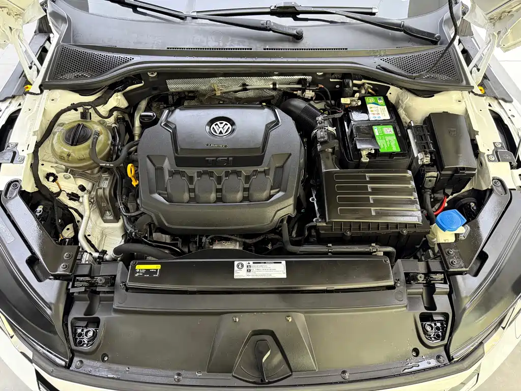 Volkswagen CC — миниатюра 8