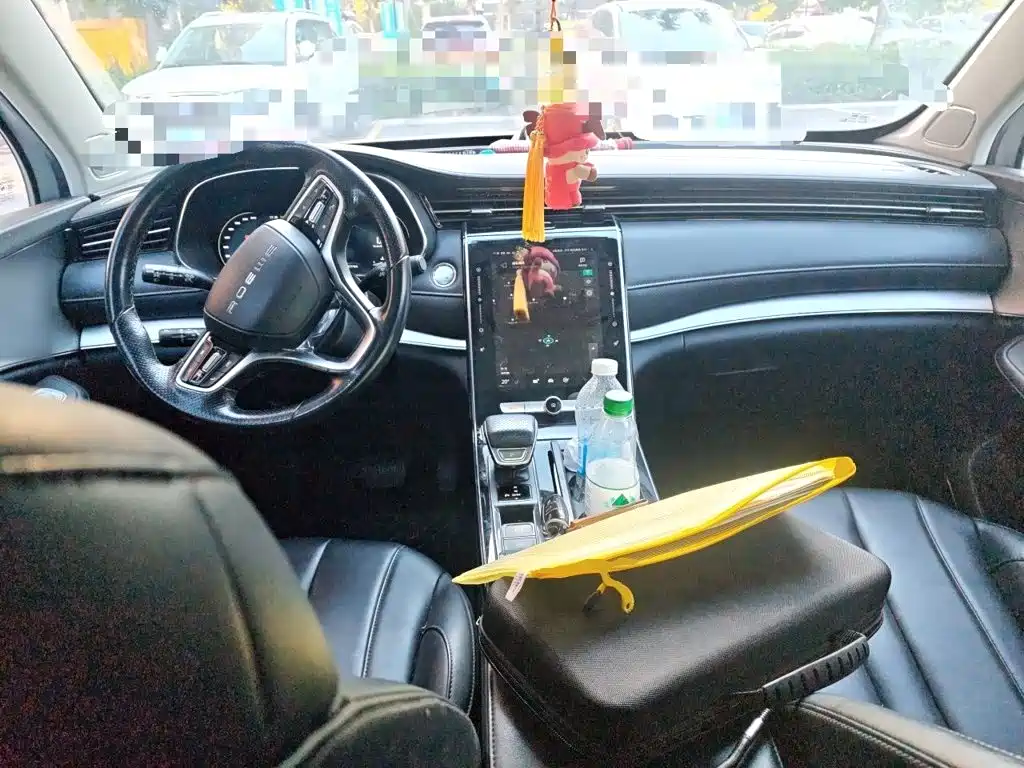 Roewe RX5 MAX — миниатюра 10