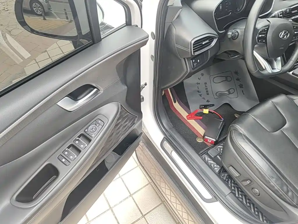 Hyundai Santa Fe — миниатюра 16