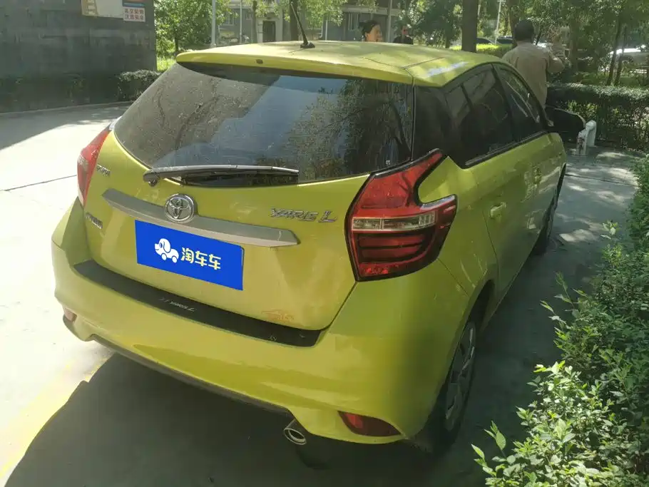 Toyota Yaris L — миниатюра 3