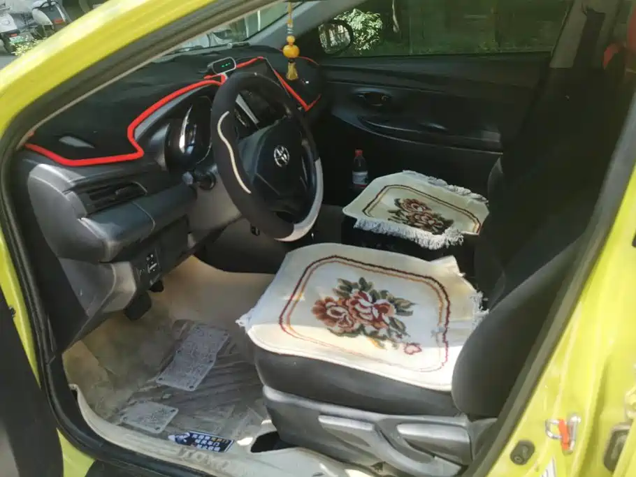 Toyota Yaris L — миниатюра 9