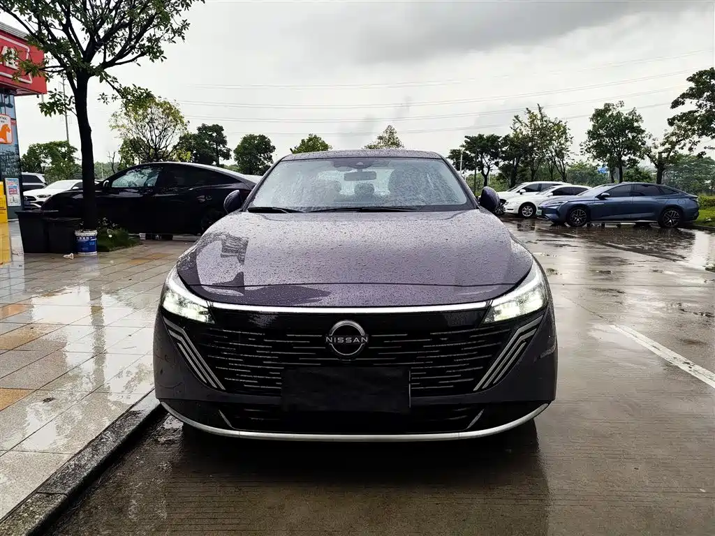 Nissan Teana — миниатюра 2