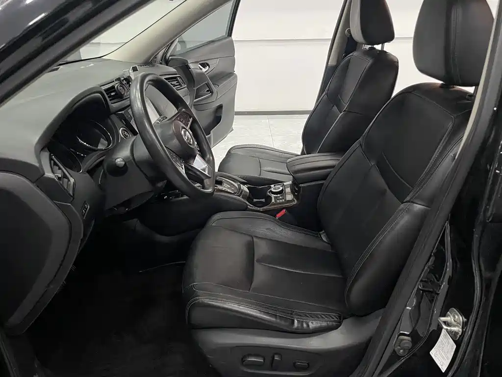 Nissan X-Trail — миниатюра 13