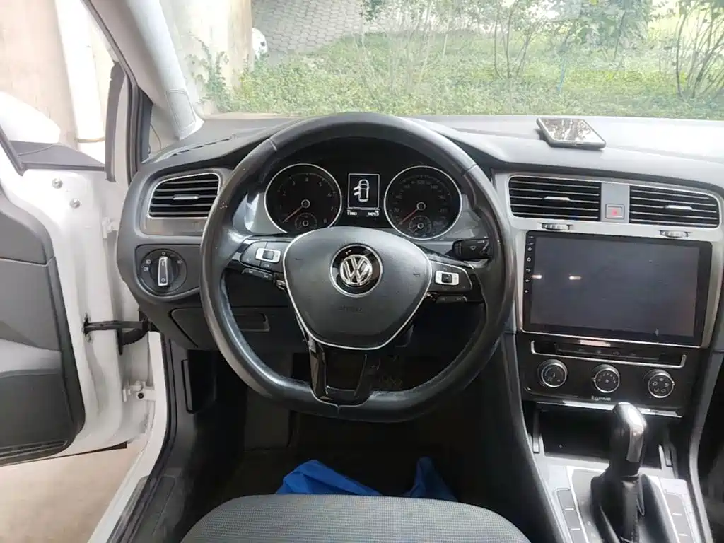 Volkswagen Golf — миниатюра 11