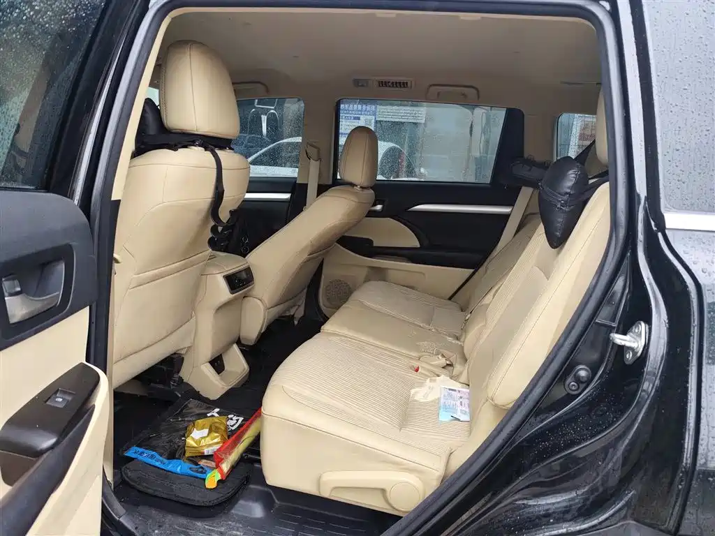 Toyota Highlander — миниатюра 7