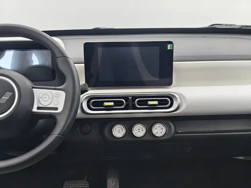 Wuling MINIEV — миниатюра 12