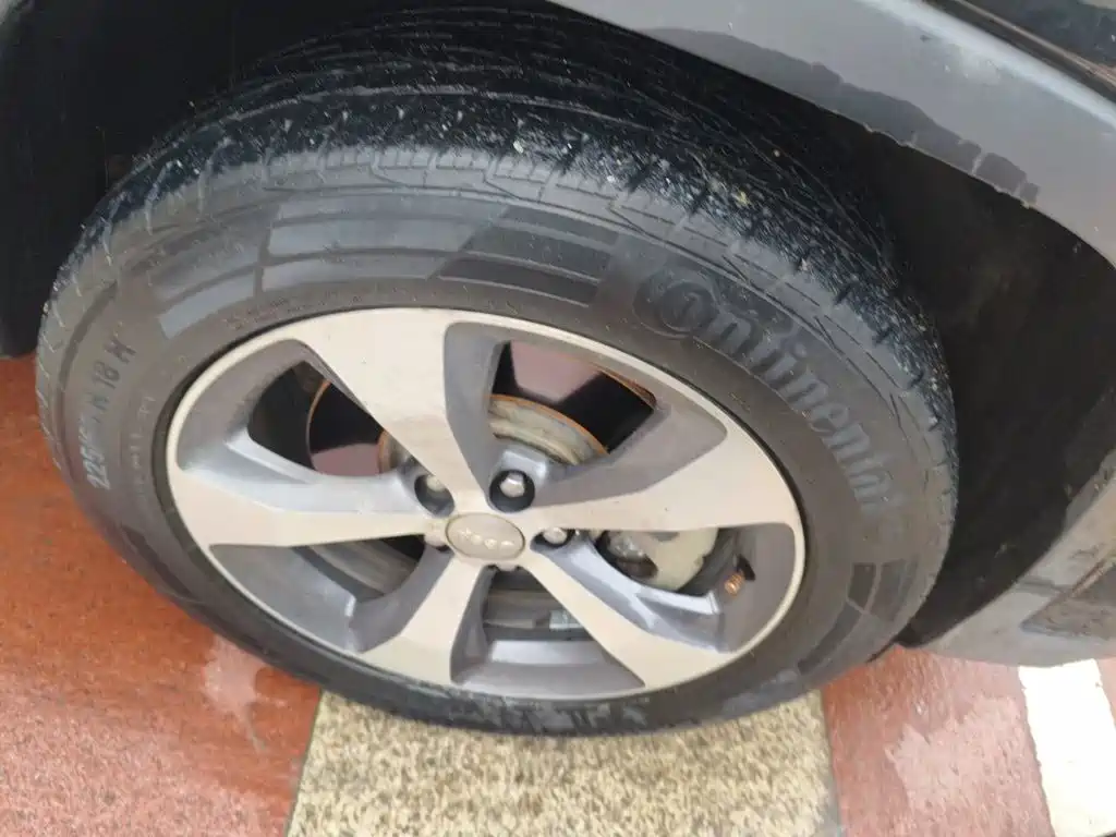 Jeep Cherokee — миниатюра 8