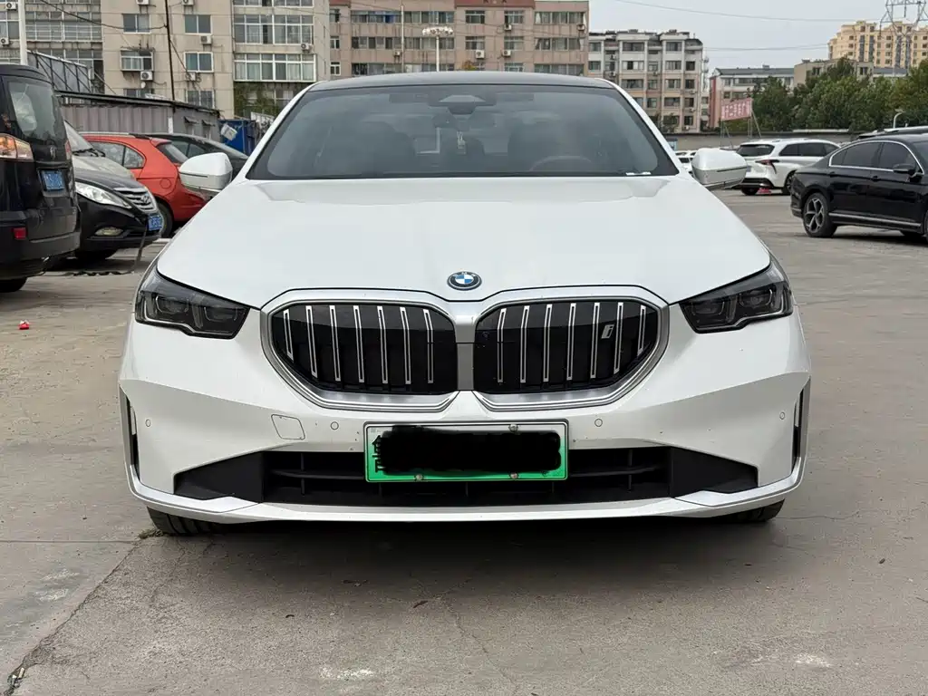 BMW i5 — миниатюра 2