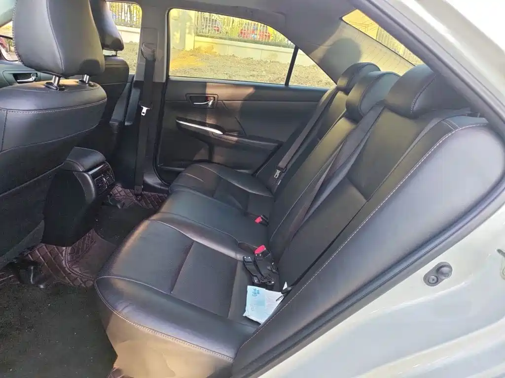Toyota Camry — миниатюра 15