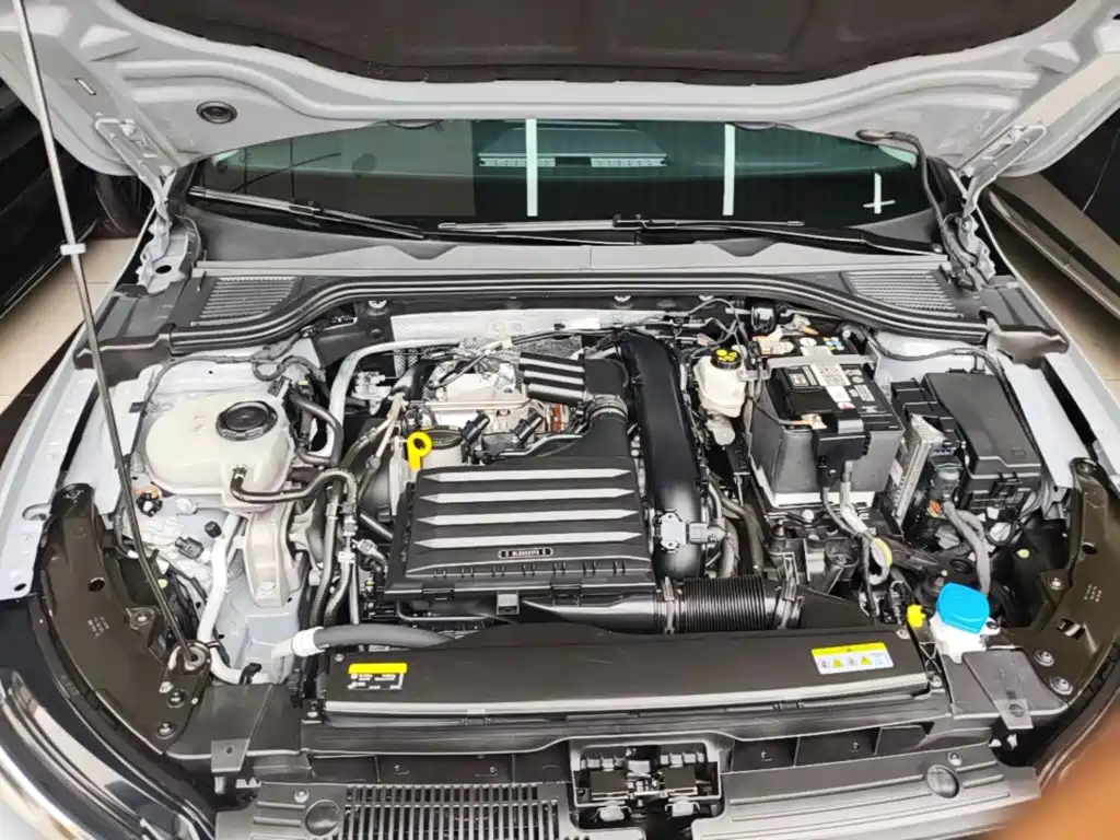 Volkswagen Golf — миниатюра 20