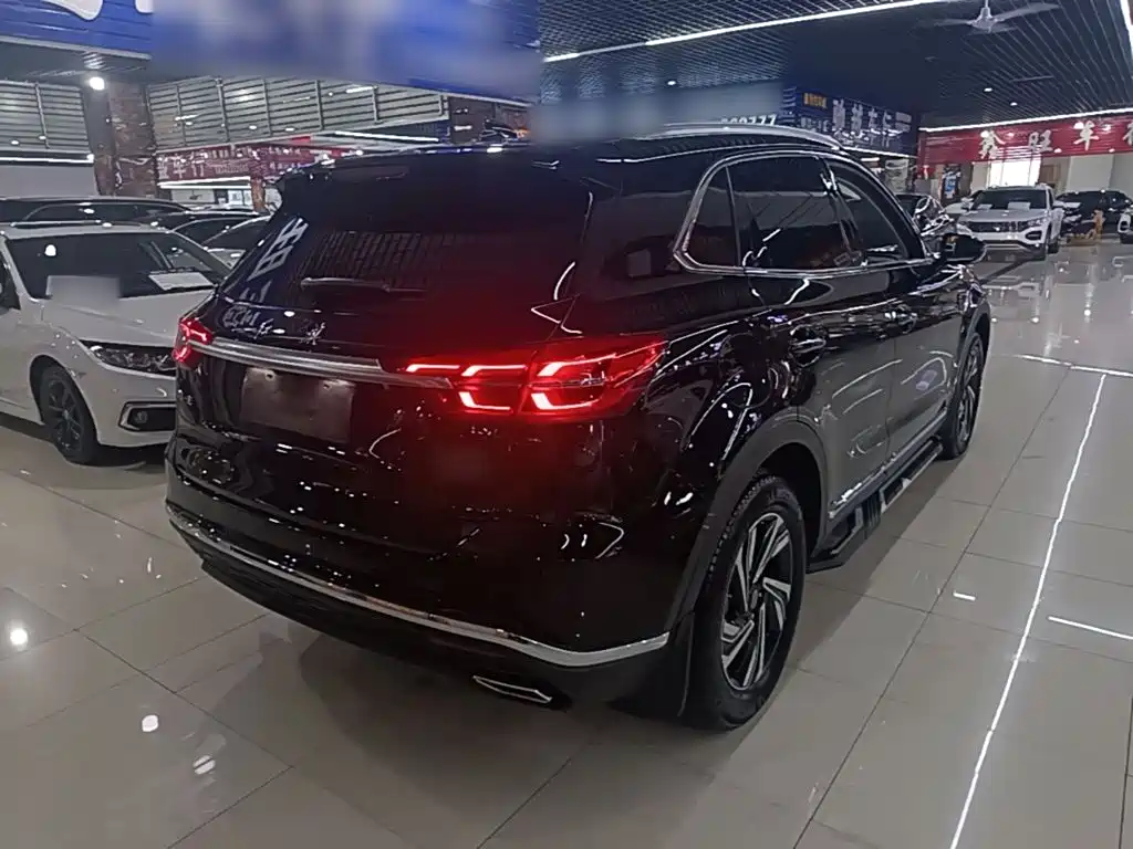 Hongqi Hongqi HS5 — миниатюра 7
