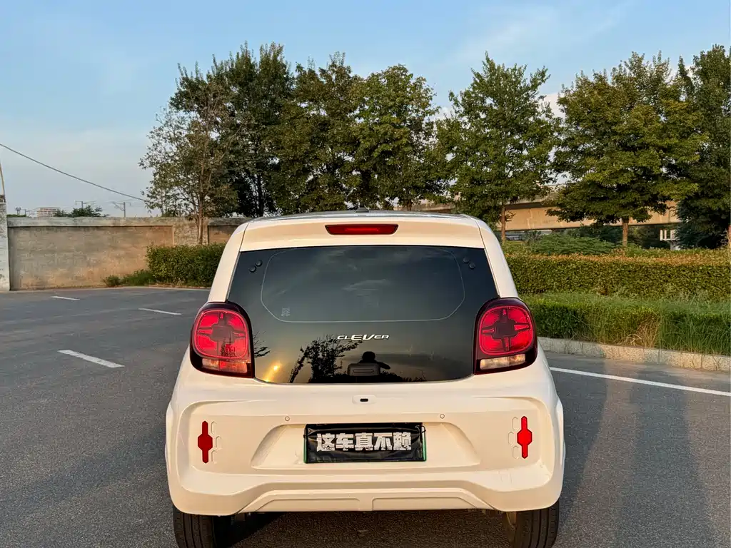Roewe Clever — миниатюра 6