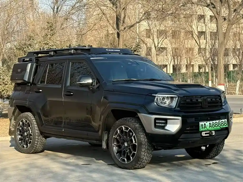 TANK TANK 700 NEW ENERGY