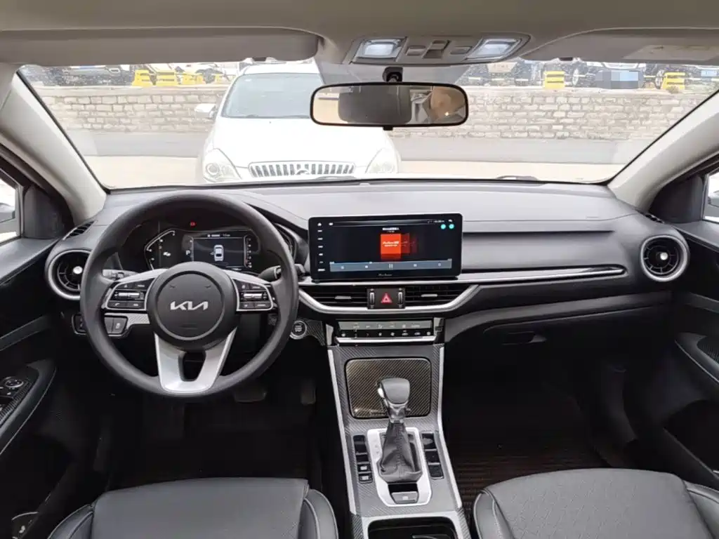 Kia K3 — миниатюра 10
