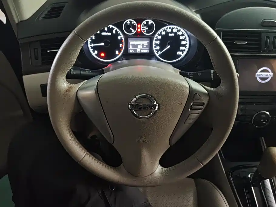 Nissan Tiida — миниатюра 15