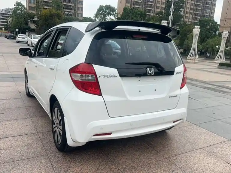 Honda Fit — миниатюра 6