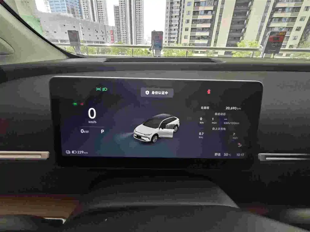 Leapmotor Leapmotor C11 — миниатюра 10