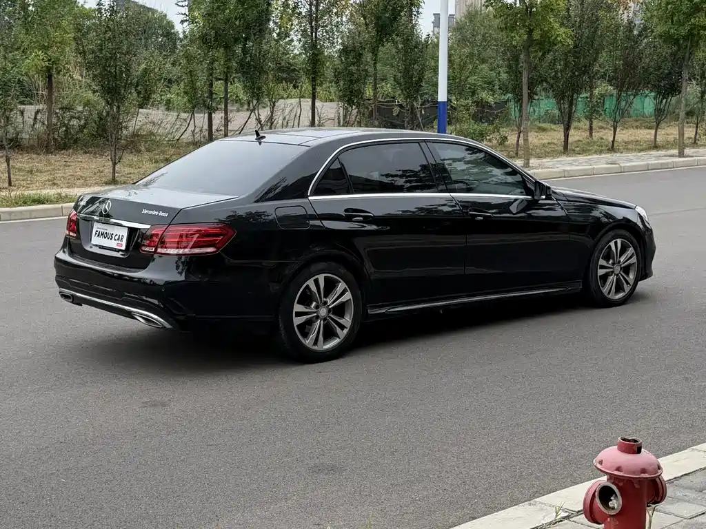 Mercedes-Benz E-Class — миниатюра 6