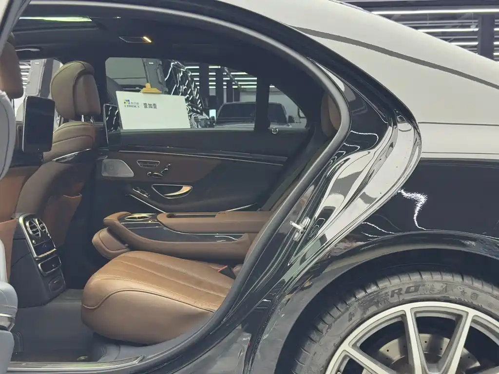 Mercedes-Benz S-Class — миниатюра 9