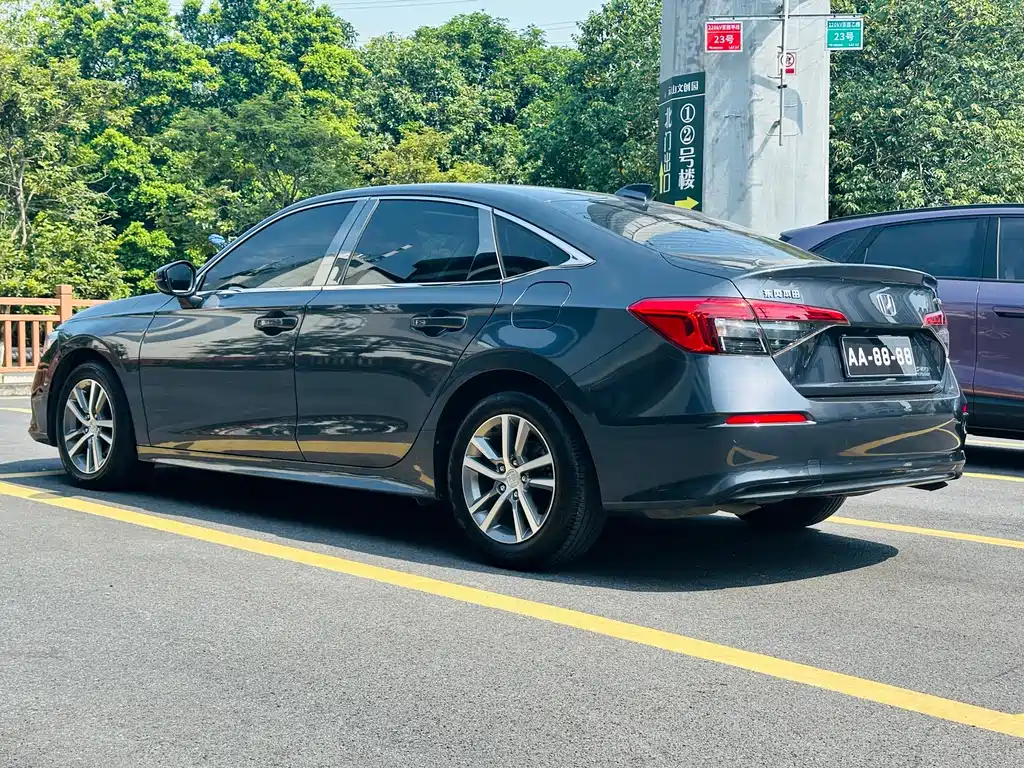 Honda Civic — миниатюра 6