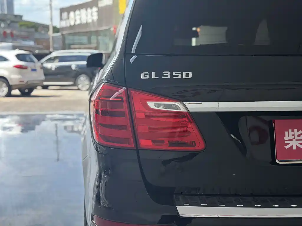 Mercedes-Benz GL-Class — миниатюра 11