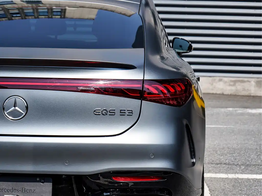 Mercedes-Benz EQS AMG — миниатюра 8