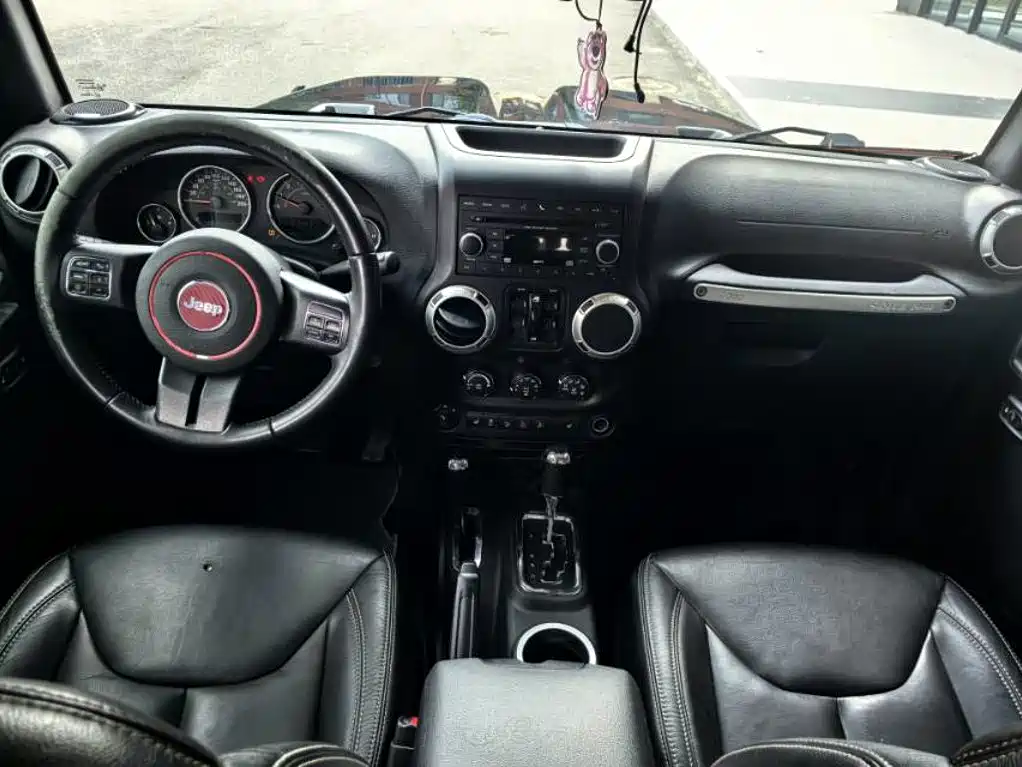 Jeep Wrangler — миниатюра 9