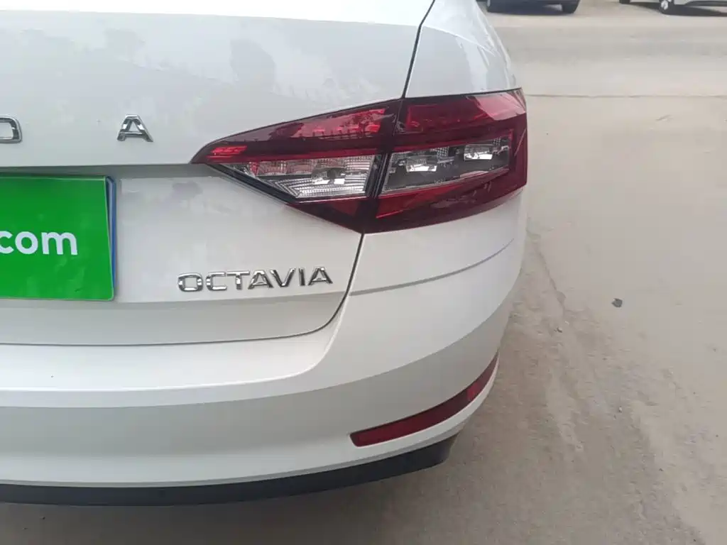 Skoda Octavia — миниатюра 8