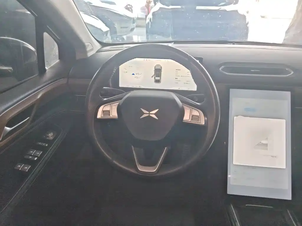XPeng P5 — миниатюра 11
