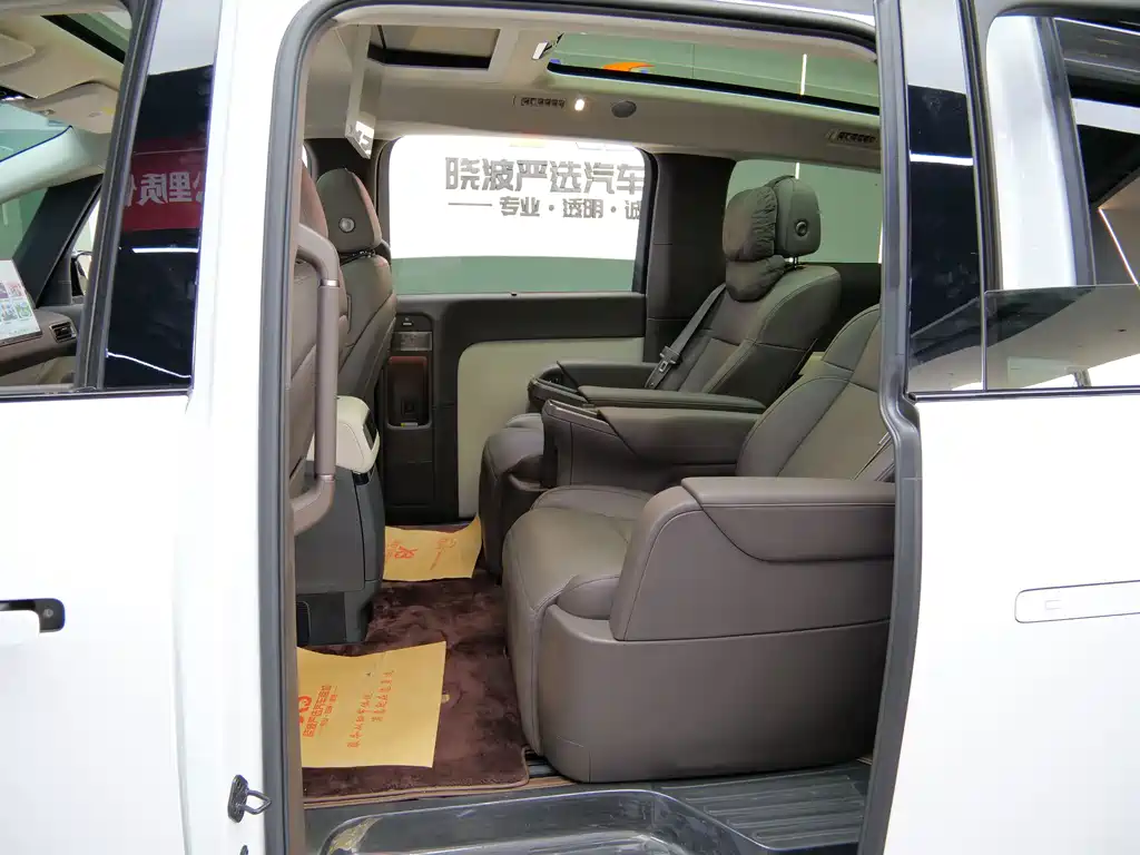 Li Auto Li MEGA — миниатюра 7