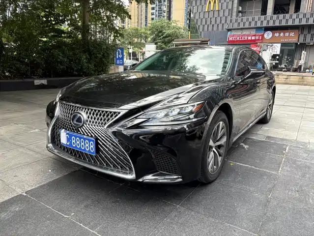 LEXUS LS 2019