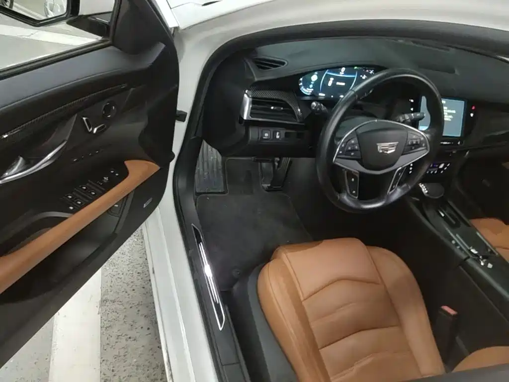 Cadillac CT6 — миниатюра 12