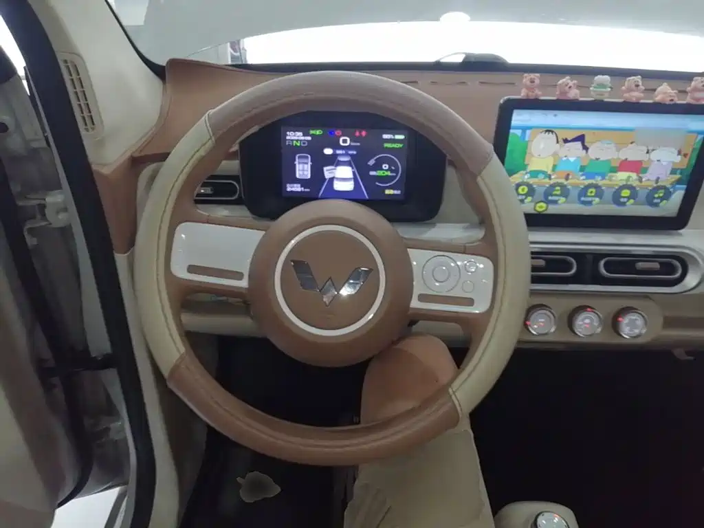 Wuling MINIEV — миниатюра 11