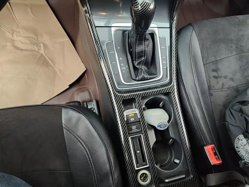 Volkswagen Golf — миниатюра 14