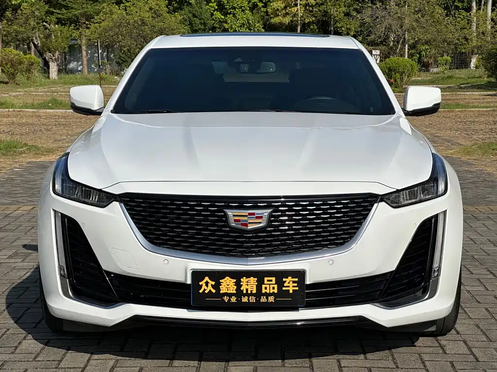 Cadillac CT5 — миниатюра 2