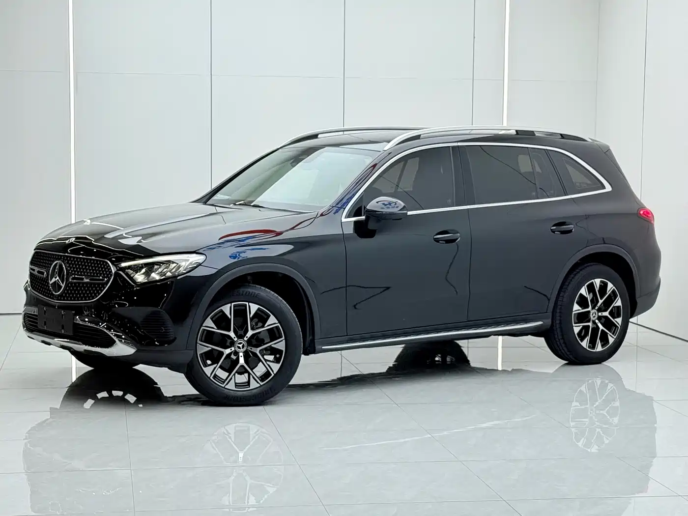 奔驰GLC 2023款 GLC 260 L 4MATIC 动感型 5座 2023