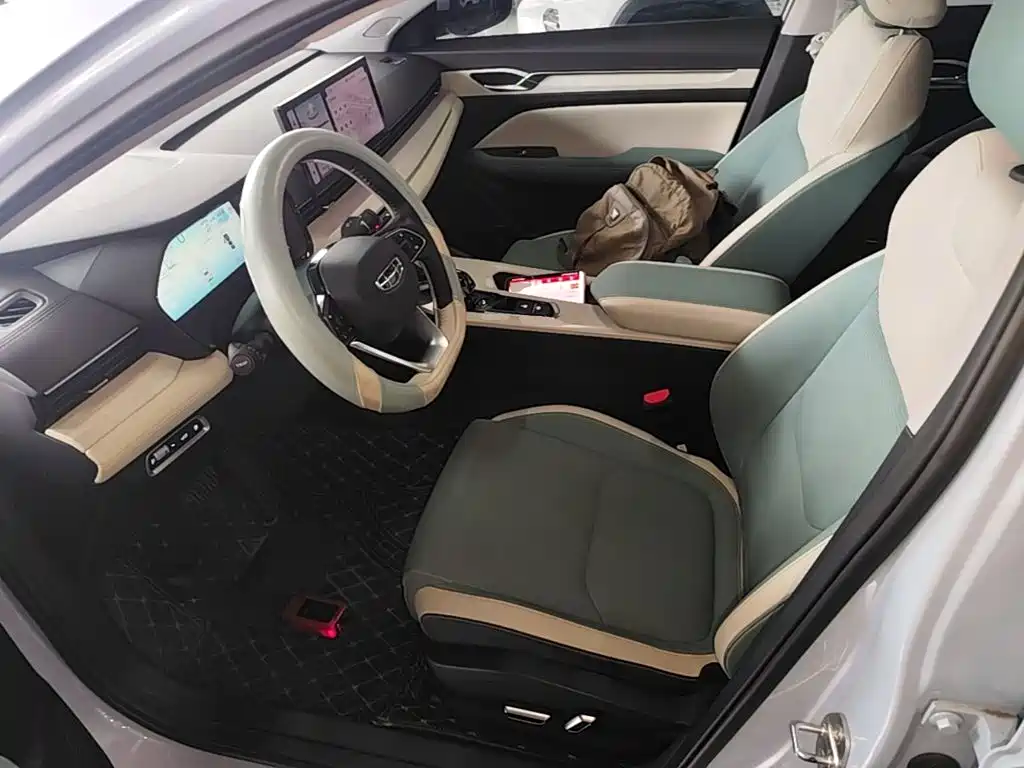 Geely L HiP — миниатюра 15