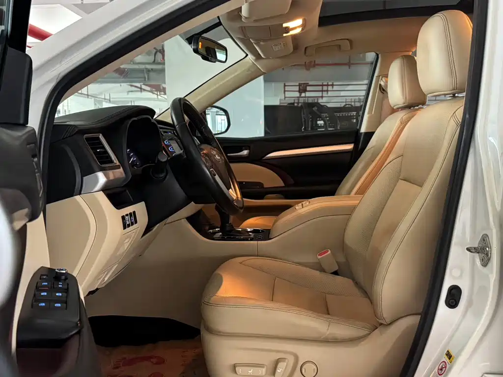 Toyota Highlander — миниатюра 8