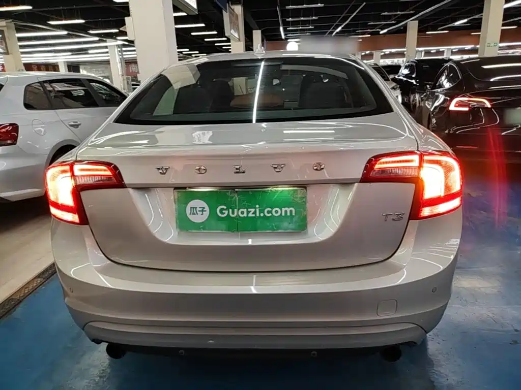 Volvo S60 — миниатюра 6