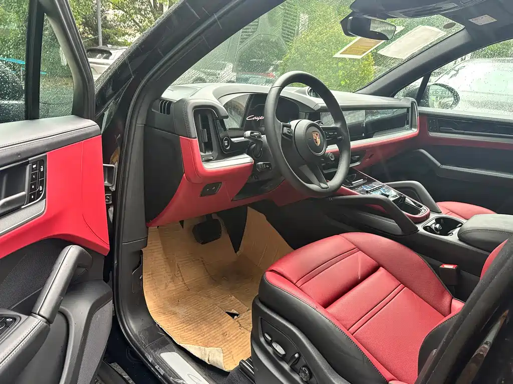 Porsche Cayenne — миниатюра 5